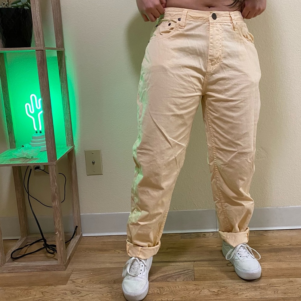 PRETTYLITTLETHING PEACH JEANS - Picture 2 of 4